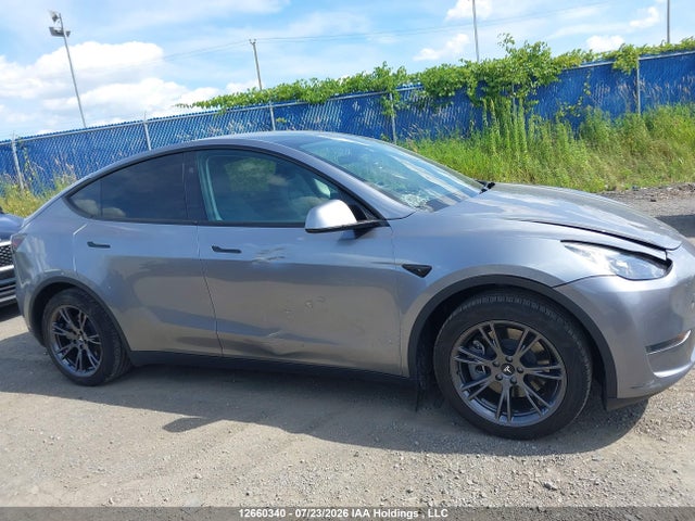 Tesla Model Y Long Range/rwd 2024 LRWYGDFD9RC672132 Image 13