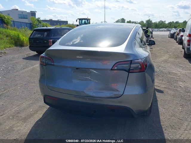Tesla Model Y Long Range/rwd 2024 LRWYGDFD9RC672132 Image 16