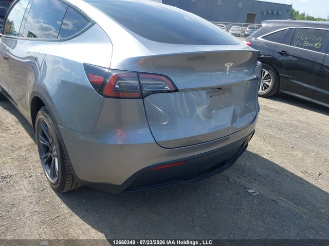 Tesla Model Y Long Range/rwd 2024 LRWYGDFD9RC672132 Image 19