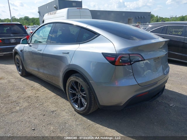Tesla Model Y Long Range/rwd 2024 LRWYGDFD9RC672132 Image 3
