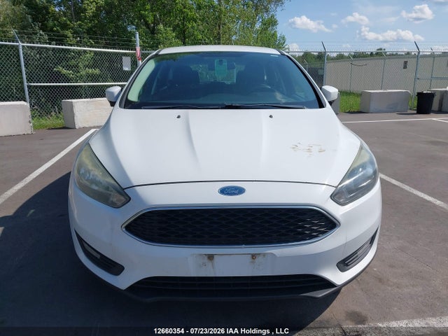 Ford FOCUS SE 2015 1FADP3K23FL320150 Image 12