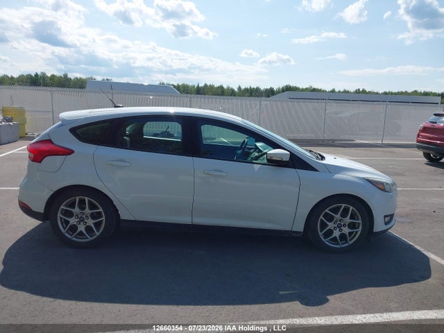 Ford FOCUS SE 2015 1FADP3K23FL320150 Image 13