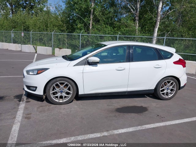 Ford FOCUS SE 2015 1FADP3K23FL320150 Image 14