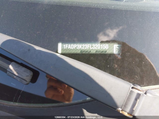 Ford FOCUS SE 2015 1FADP3K23FL320150 Image 18
