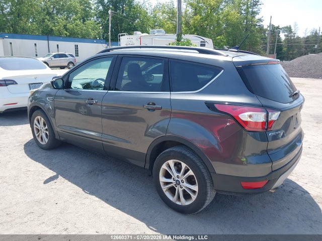 Продажа на аукционе авто 2018 Ford Escape, vin: 1FMCU9HD2JUB00457, номер лота: 12660371