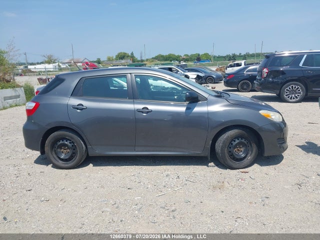 12660379 :رقم المزاد ، 2T1KU4EE6AC242128 vin ، 2010 Toyota Corolla Matrix مزاد بيع