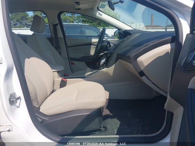 Aukcja sprzedaży 2016 Ford Focus Se, vin: 1FADP3K26GL214597, numer aukcji: 12660396