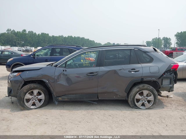 Toyota Rav4 Xle 2022 2T3R1RFV5NC315036 Image 13