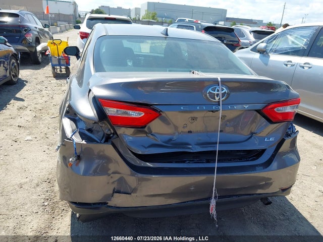 2018 Toyota Camry მანქანა იყიდება აუქციონზე, vin: 4T1B11HK1JU005036, აუქციონის ნომერი: 12660440