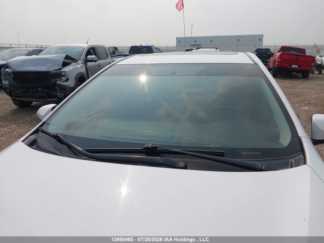 2T1BURHE9GC517895 Toyota Corolla S