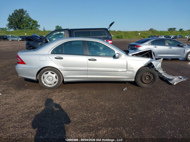 Продажа на аукционе авто 2006 Mercedes-benz C 230, vin: WDBRF52J76F782441, номер лота: 12660466