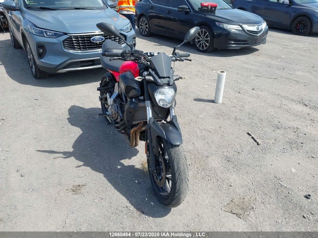 12660484 :رقم المزاد ، JYARM06N9FA001113 vin ، 2015 Yamaha Fz07 مزاد بيع