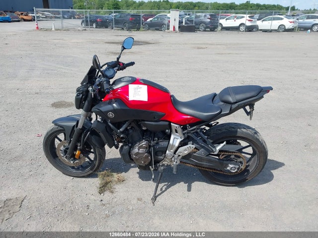 12660484 :رقم المزاد ، JYARM06N9FA001113 vin ، 2015 Yamaha Fz07 مزاد بيع