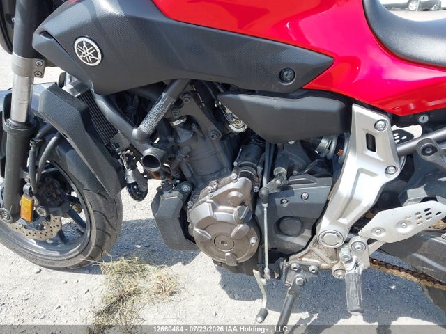 12660484 :رقم المزاد ، JYARM06N9FA001113 vin ، 2015 Yamaha Fz07 مزاد بيع