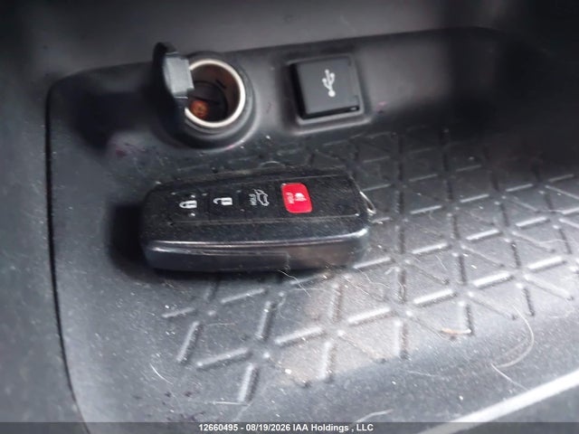 2T34WRFV8NW147628 Toyota Rav4 Hybrid Se