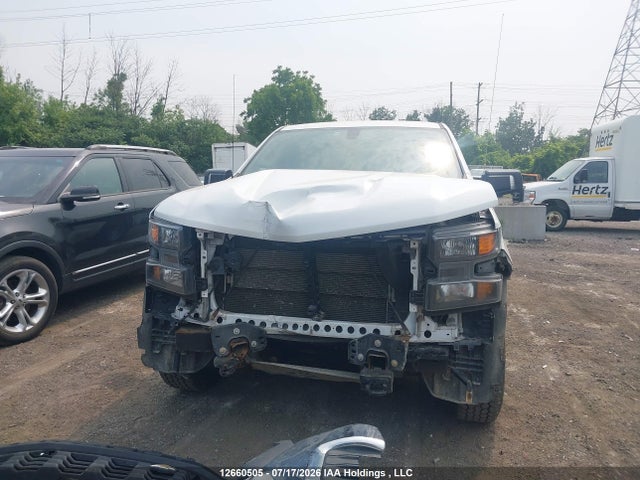 Chevrolet Silverado K1500 2020 1GCUYAEF5LZ343383 Image 13