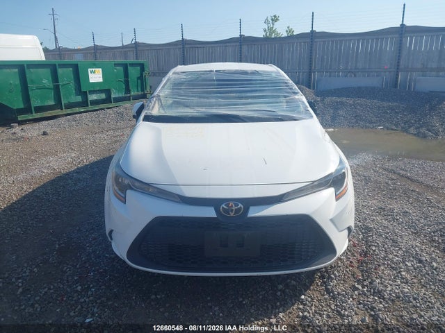 12660548 :رقم المزاد ، 5YFBPMBE6NP318304 vin ، 2022 Toyota Corolla Le/xle مزاد بيع