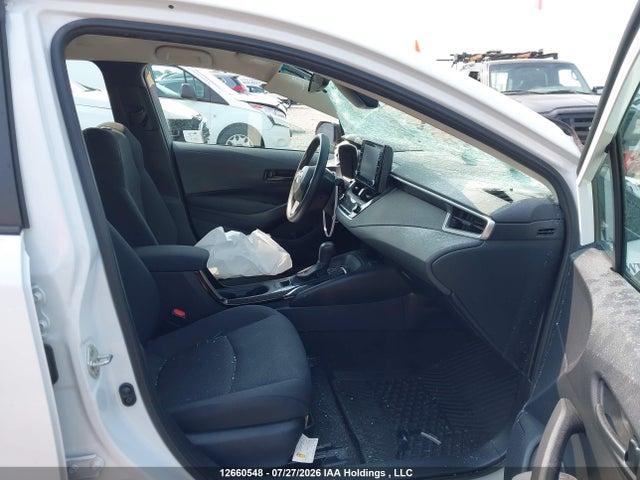 12660548 :رقم المزاد ، 5YFBPMBE6NP318304 vin ، 2022 Toyota Corolla Le/xle مزاد بيع