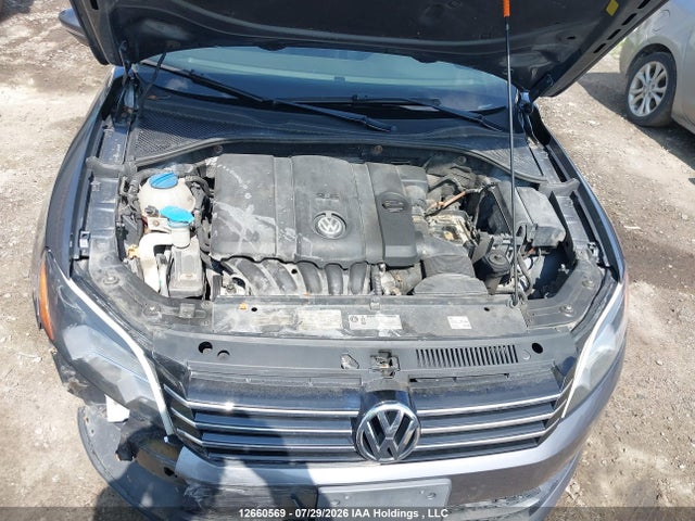 2012 Volkswagen Passat 2.5l Comfortline მანქანა იყიდება აუქციონზე, vin: 1VWBH7A31CC040266, აუქციონის ნომერი: 12660569