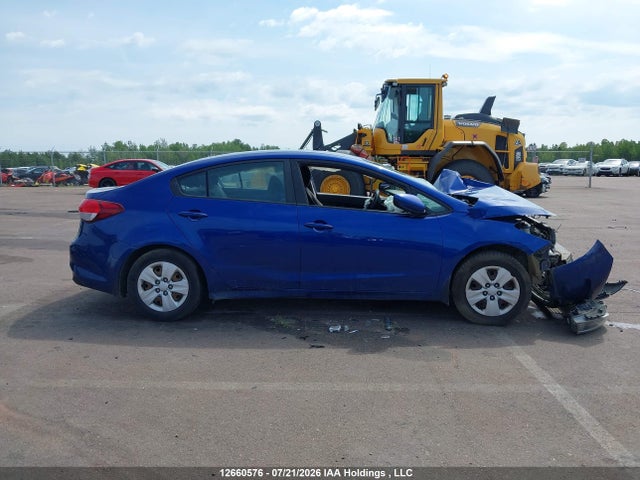 KIA Forte Lx/s 2017 3KPFL4A75HE034166 Image 13