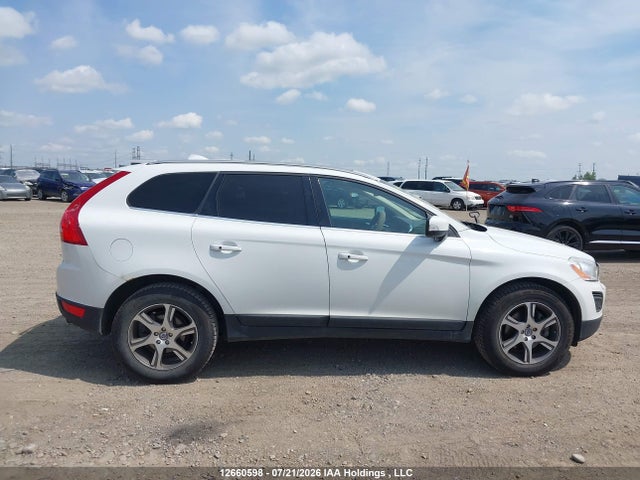 Продажа на аукционе авто 2012 Volvo Xc60 T6 R-design/t6 R-design Platinum/t6 R-design Premier Plus, vin: YV4902DZ8C2332527, номер лота: 12660598