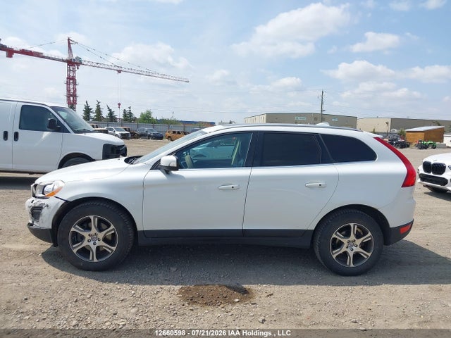 Продажа на аукционе авто 2012 Volvo Xc60 T6 R-design/t6 R-design Platinum/t6 R-design Premier Plus, vin: YV4902DZ8C2332527, номер лота: 12660598