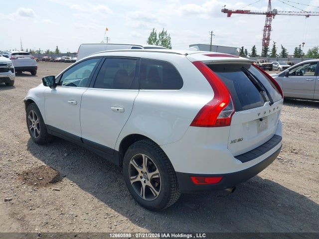 Продажа на аукционе авто 2012 Volvo Xc60 T6 R-design/t6 R-design Platinum/t6 R-design Premier Plus, vin: YV4902DZ8C2332527, номер лота: 12660598