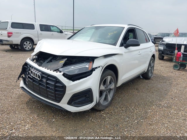 WA1ABAFY4P2101875 Audi Q5 Premium 40