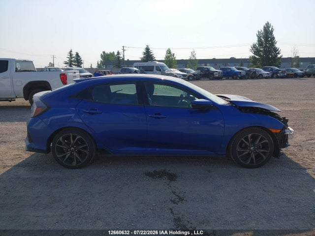 12660632 :رقم المزاد ، SHHFK7G97JU302176 vin ، 2018 Honda Civic Sport Touring مزاد بيع