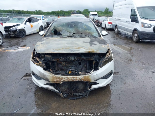 Продажа на аукционе авто 2015 Hyundai Sonata Limited, vin: 5NPE34AF3FH161624, номер лота: 12660663