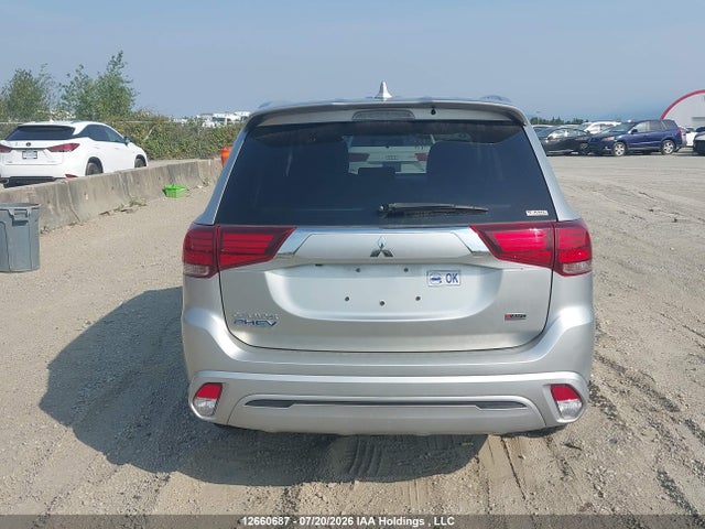2020 Mitsubishi Outlander Sel/gt/fe მანქანა იყიდება აუქციონზე, vin: JA4J24A51LZ606790, აუქციონის ნომერი: 12660687