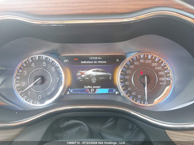 12660712 :رقم المزاد ، 1C3CCCEG3FN593171 vin ، 2015 Chrysler 200 مزاد بيع