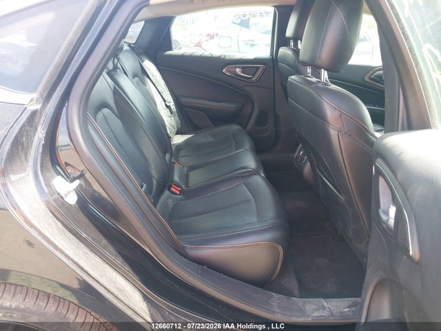 12660712 :رقم المزاد ، 1C3CCCEG3FN593171 vin ، 2015 Chrysler 200 مزاد بيع