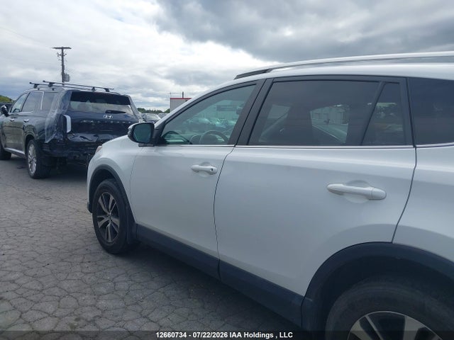 Toyota Rav4 Xle 2016 2T3RFREV2GW417186 Image 15
