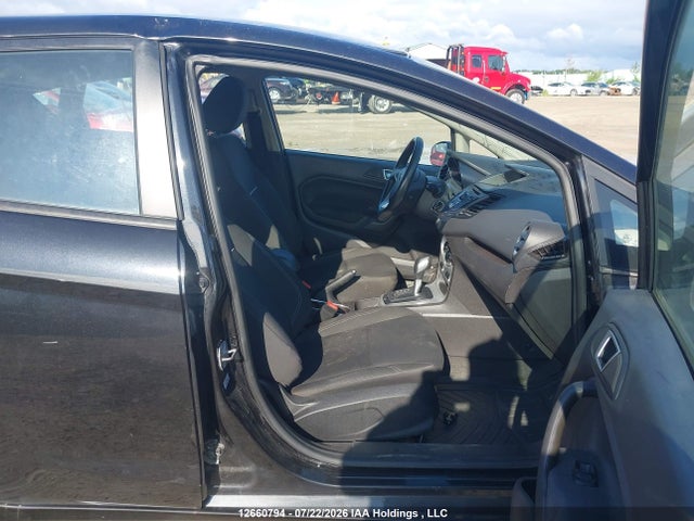 2014 Ford Fiesta მანქანა იყიდება აუქციონზე, vin: 3FADP4EJ3EM242443, აუქციონის ნომერი: 12660794