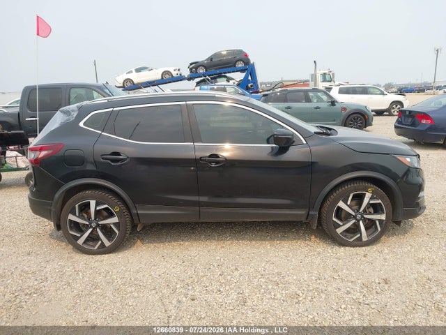 JN1BJ1CW7LW373911 Nissan Qashqai S/sl/sv