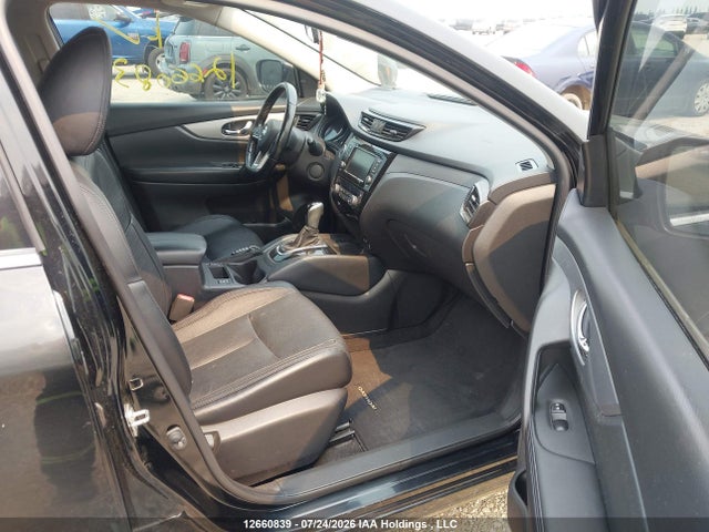 JN1BJ1CW7LW373911 Nissan Qashqai S/sl/sv
