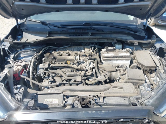 2022 Toyota Corolla Cross Le მანქანა იყიდება აუქციონზე, vin: 7MUBAABG8NV035630, აუქციონის ნომერი: 12660862