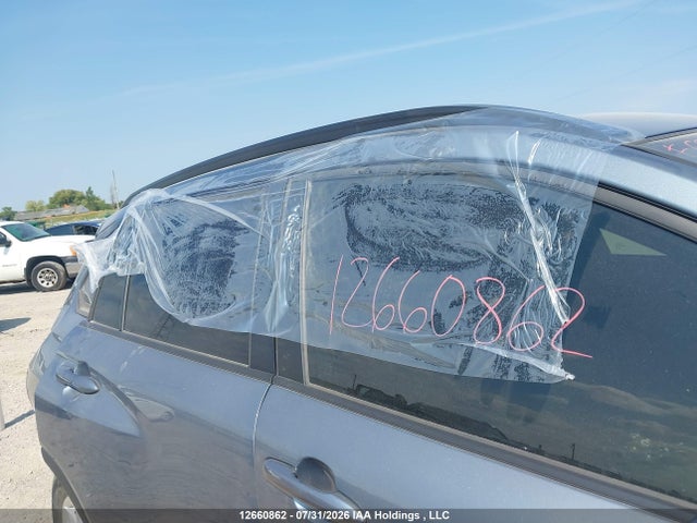 2022 Toyota Corolla Cross Le მანქანა იყიდება აუქციონზე, vin: 7MUBAABG8NV035630, აუქციონის ნომერი: 12660862