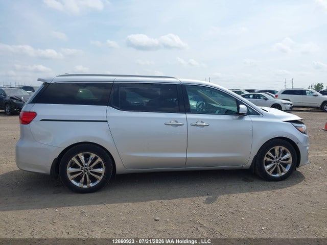 12660923 :رقم المزاد ، KNDME5C12F6075504 vin ، 2015 Kia Sedona Sxl مزاد بيع