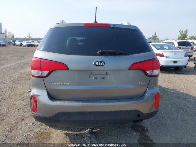 Продажа на аукционе авто 2015 Kia Sorento, vin: 5XYKT3A64FG626464, номер лота: 12660931