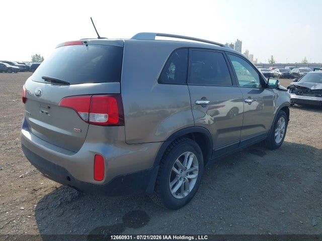 Продажа на аукционе авто 2015 Kia Sorento, vin: 5XYKT3A64FG626464, номер лота: 12660931