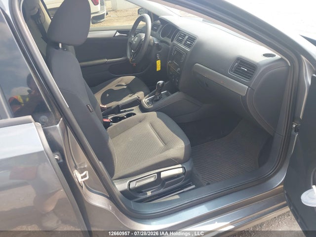 3VW267AJ1GM225815 Volkswagen Jetta 1.4 Tsi Trendline/1.4 Tsi Trendline+