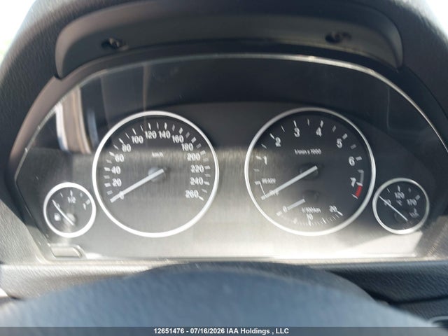 BMW 320i Xdrive 2014 WBA3C3G54ENS68953 Image 15
