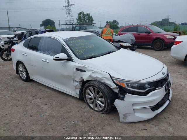 2016 5XXGT4L39GG062167 main image