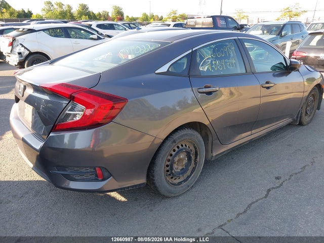 Продажа на аукционе авто 2018 Honda Civic Lx, vin: 2HGFC2F50JH034714, номер лота: 12660987