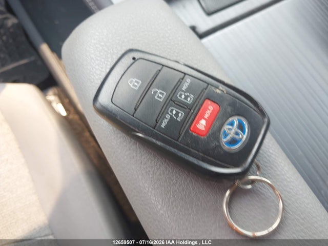 5TDGSKFC5SS179013 Toyota Sienna Le 8-passenger