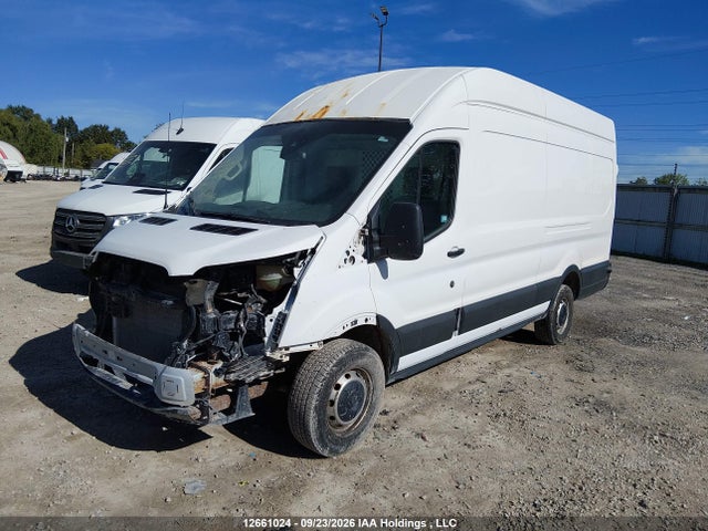 Ford Transit T-250 2017 1FTYR3XM2HKA12623 Image 2