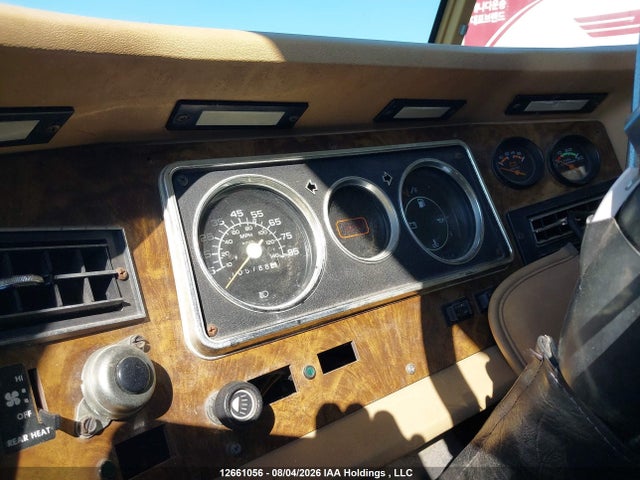12661056 :رقم المزاد ، 1GBKP37W3H3303739 vin ، 1987 Chevrolet P30 مزاد بيع