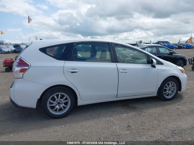 JTDZN3EU7GJ052705 Toyota PRIUS V